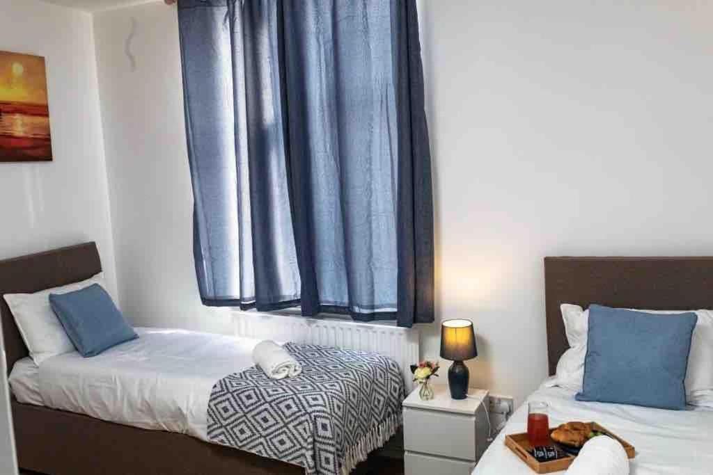 Spacious City Centre 2 Bedroom Apartment - Lt Apartment 莱切斯特 外观 照片
