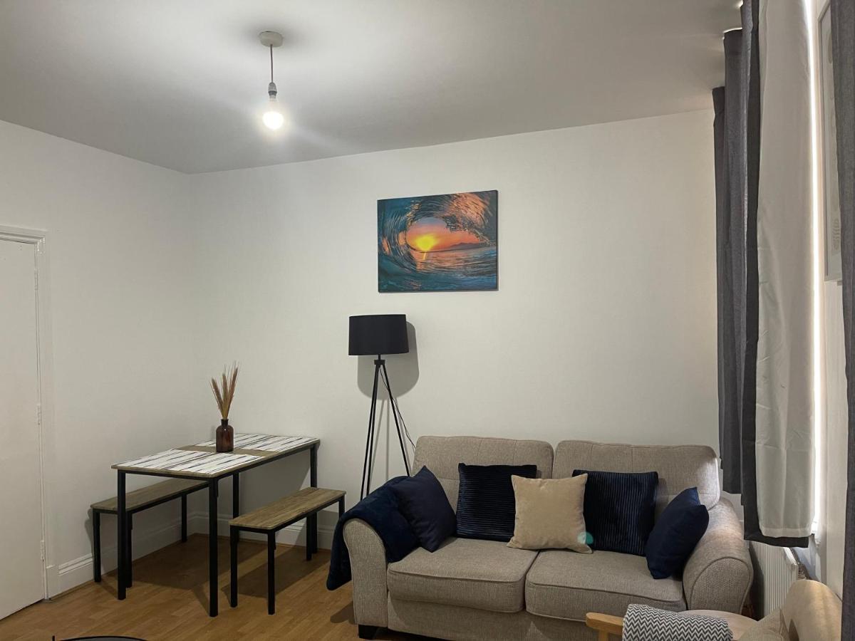 Spacious City Centre 2 Bedroom Apartment - Lt Apartment 莱切斯特 外观 照片